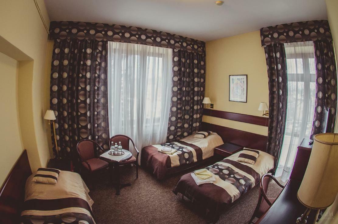 Pensjonat Willa Sorrento Krzeszowice Экстерьер фото